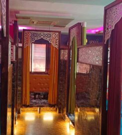 Ghiza Family Restaurant&Aaabian Mandi