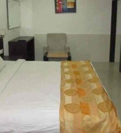 Hotel Leela Grand Inn