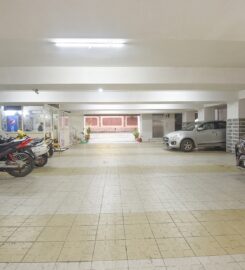 Hotel Leela Grand Inn