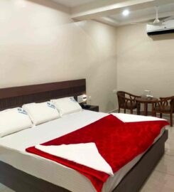 Hotel R K Inn Deluxe Lodge Ac