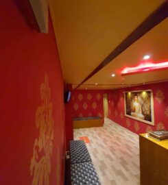 The Signature UnisexSpa